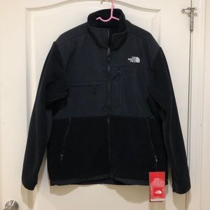 NWT.  NORTH FACE POLARTEC COAT BLACK